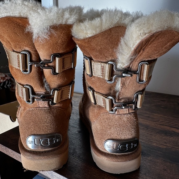 Ugg Fairmont boots in Chestnut Size 6 - Picture 5 of 6